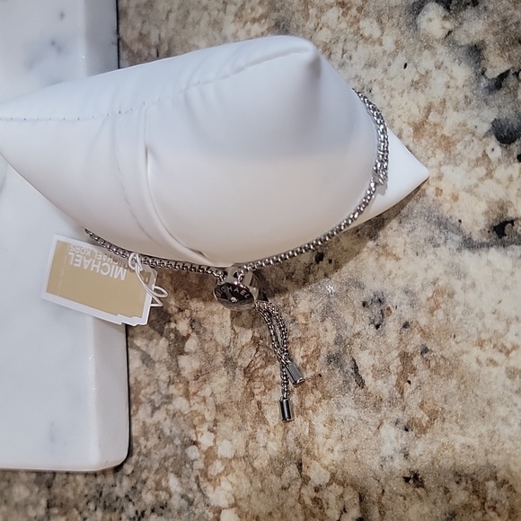 Michael Kors NWT Silver Tone Pave Padlock MK Logo Slider Bracelet - Picture 4 of 6